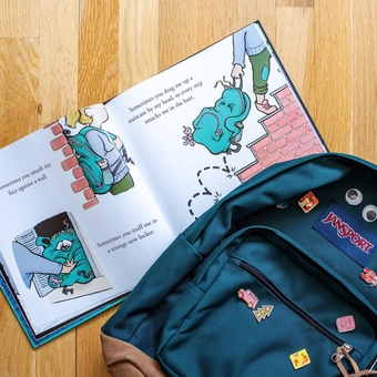 Бумажная книга «Back to School, Backpack!», автор Саймон Рич - фото №5 - миниатюра