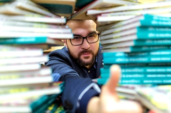 Бумажная книга «Сніданки в саду», авторов Руслан Сеничкин, Наталия Пидлисна - фото №9 - миниатюра
