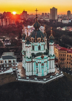 «Листівка "Андріївська церква на заході сонця 2L" (C-9JZ)», бренда CakeTravel - фото №1 - миниатюра