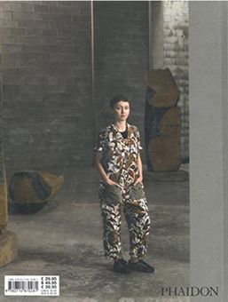 Бумажная книга «The Noguchi Museum | A Portrait, by Tina Barney and Stephen Shore» - фото №2 - миниатюра