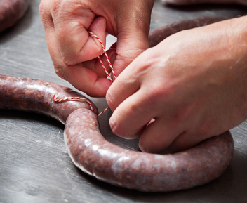 Бумажная книга «Crafted Meat. Or the Wurst Is yet to Come», автор Хендрик Хаазе - фото №7 - миниатюра