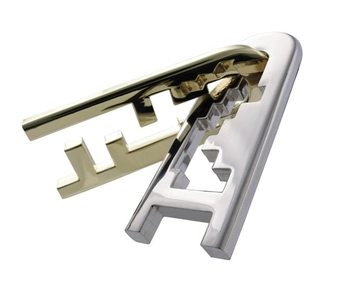  «Металлическая головоломка Hanayama Huzzle Keyhole 4 Замок (515061)», бренда Hanayama - фото №3 - миниатюра