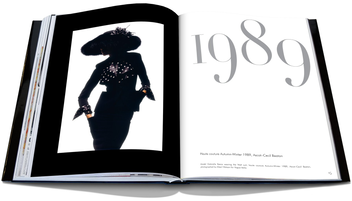 Паперова книга «Dior by Gianfranco Ferre», авторів Александер Ф'юрі, Лазіз Амані - фото №7 - мініатюра