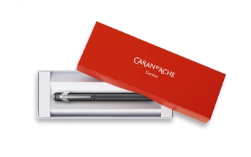 «Чорнильна ручка Caran d'Ache 849 чорна (840.009)», бренду Caran d'Ache - фото №4 - мініатюра