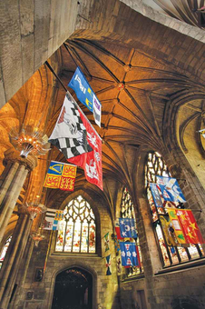 Бумажная книга «Rick Steves Snapshot Edinburgh», автор Рик Стивс - фото №2 - миниатюра