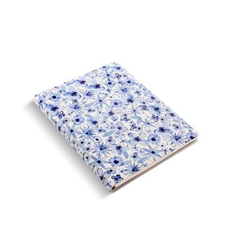  «Блокнот Filofax Patterns A5 Indigo Floral (115055)», бренда Filofax - фото №4 - миниатюра