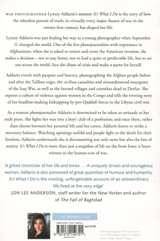 Бумажная книга «It's What I Do. A Photographer's Life of Love and War», автор Линси Аддарио - фото №2 - миниатюра