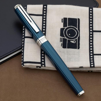  «Перова ручка Waterman Exception Slim Green Lacquer ST (11 032)», бренду Waterman - фото №6 - мініатюра