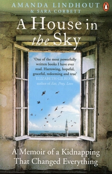 Бумажная книга «A House in the Sky», авторов Аманда Линдаут, Сара Корбетт - фото №1 - миниатюра