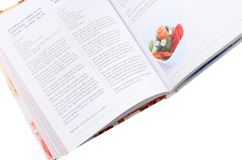 Бумажная книга «Lunchbox Salads. Recipes to Brighten Up Lunchtime and Fill You Up», авторов Наоми Твигден, Анна Пиндер - фото №7 - миниатюра