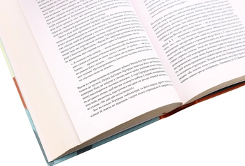 Паперова книга «Королева пустелі», автор Джорджина Говелл - фото №6 - мініатюра
