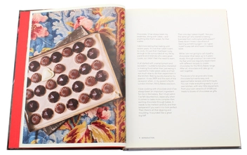Бумажная книга «Chocolate», автор Молли Бэйкс - фото №4 - миниатюра