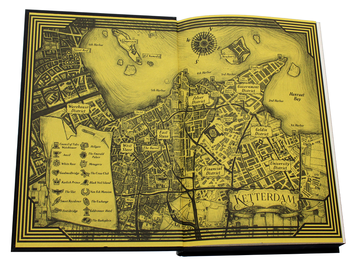 Бумажная книга «Crooked Kingdom. Collector's Edition», автор Ли Бардуго - фото №5 - миниатюра