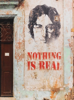 Бумажная книга «Lennon Streetart - Nothing is real» - фото №1 - миниатюра
