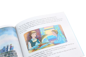 Паперова книга «Dolphin Boy» - фото №7 - мініатюра