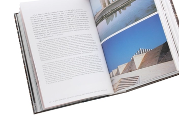 Паперова книга «Ai Weiwei. 40th Anniversary Edition», автор Ханс Вернер Хольцварт - фото №6 - мініатюра