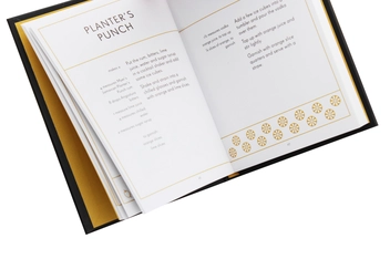 Бумажная книга «The Little Black Book of Classic Cocktails» - фото №5 - миниатюра