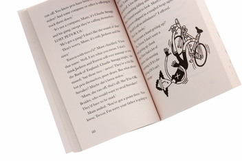 Бумажная книга «The Hundred-Mile-an-Hour Dog. Master of Disguise», автор Джереми Стронг - фото №5 - миниатюра