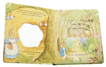 Паперова книга «Peter Rabbit: A Peep-Inside Tale», автор Беатріс Поттер - фото №4 - мініатюра