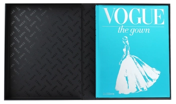 Паперова книга «Vogue. The Gown», автор Джо Еллісон - фото №8 - мініатюра