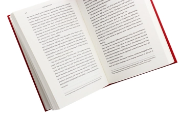Paper book «Checking Out. What the Rise of the Sharing Economy Means for the Future of the Hotel Industry», author Katherine Doggrell - фото №5 - миниатюра