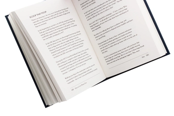 Бумажная книга «How to Live Plastic Free. A Day in the Life of a Plastic Detox », авторов Клэр Фишер, Лука Бонаккорси, Ричард Харрингтон - фото №5 - миниатюра