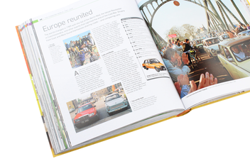 Паперова книга «Drive: The Definitive History of Motoring», автор Джайлс Чепмен - фото №7 - мініатюра