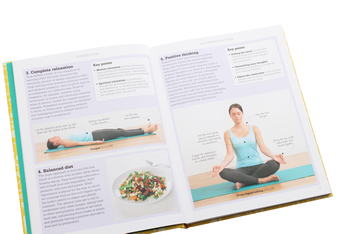 Паперова книга «A Little Course in Yoga. Simply Everything You Need to Succeed» - фото №5 - мініатюра