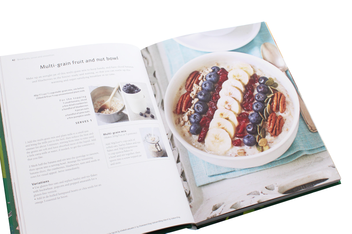 Бумажная книга «Vegan Cookbook. A Comprehensive Practical Reference To Vegan Food And Eating, With Advice On Ingredients, Nutrition And Over 140 Deliciously Healthy Recipes», авторов Тони Бишоп-Уэстон, Ивонн Бишоп-Уэстон - фото №7 - миниатюра