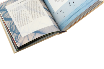 Паперова книга «The Wisdom of Sundays. Life-Changing Insights and Inspirational Conversations», автор Опра Уінфрі - фото №6 - мініатюра