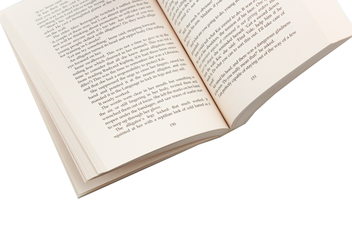 Бумажная книга «The Invisible Library», автор Женевьева Когман - фото №5 - миниатюра
