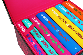 Бумажная книга «Harry Potter Adult Hardback Box Set», автор Джоан Роулинг - фото №8 - миниатюра