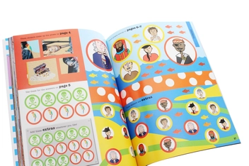 Паперова книга «Pirates Ultimate Factivity Collection. Create your own Fun-packed Book! » - фото №8 - мініатюра
