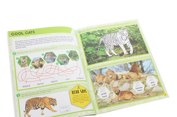 Бумажная книга «Bear Grylls Sticker Activity: Predators», автор Беар Гриллс - фото №5 - миниатюра