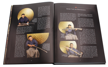 Паперова книга «The Art of the Japanese Sword», автор Йошиндо Йошигара - фото №6 - мініатюра