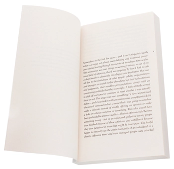 Бумажная книга «White», автор Брет Истон Эллис - фото №4 - миниатюра