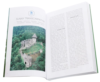 Бумажная книга «Ukrainian Castles and Palaces. Travel guide», автор Юлия Савостина - фото №4 - миниатюра