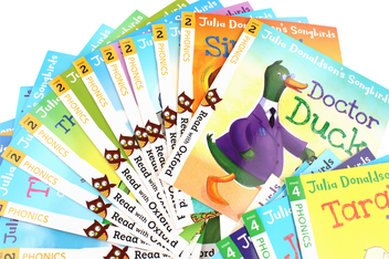 Бумажная книга «Julia Donaldson’s Songbirds Collection. Stage 1-4», автор Джулия Дональдсон - фото №3 - миниатюра