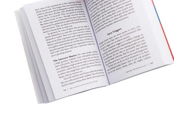 Бумажная книга «The Concise Laws of Human Nature», автор Роберт Грин - фото №5 - миниатюра