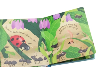 Бумажная книга «Little Lift and Look Bugs», автор Анна Милборн - фото №5 - миниатюра