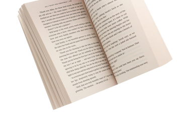 Бумажная книга «All I Want for Christmas», автор Джоанна Болори - фото №5 - миниатюра