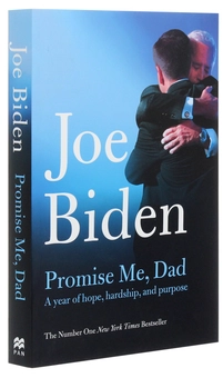 Паперова книга «Promise Me, Dad», автор Джо Байден - фото №3 - мініатюра
