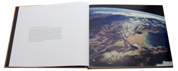 Бумажная книга «Earth and Space. Photographs from the Archives of NASA» - фото №4 - миниатюра