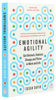 Бумажная книга «Emotional Agility. Get Unstuck, Embrace Change and Thrive in Work and Life», автор Сьюзан Дэвид - фото №3 - миниатюра
