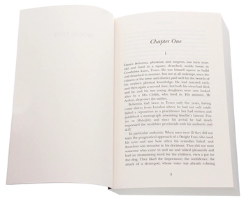 Бумажная книга «The Four Swans», автор Уинстон Грэм - фото №4 - миниатюра