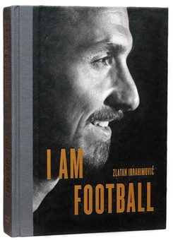 Бумажная книга «I Am Football», автор Златан Ибрагимович - фото №2 - миниатюра
