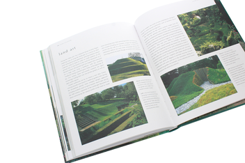 Бумажная книга «A Gardener's Guide to Topiary. The art of clipping, training and shaping plants», автор Дженни Хенди - фото №6 - миниатюра