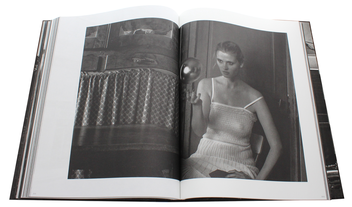 Бумажная книга «Peter Lindbergh. Untold Stories», автор Питер Линдберг - фото №7 - миниатюра
