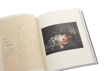 Бумажная книга «Useless Magic. Lyrics, Poetry and Sermons», автор Флоренс Уэлч - фото №5 - миниатюра