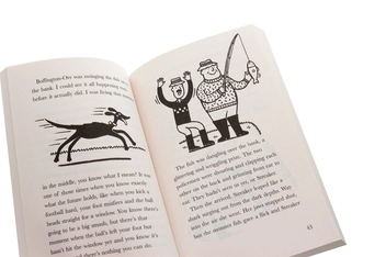 Бумажная книга «Wanted! The Hundred-Mile-An-Hour Dog», автор Джереми Стронг - фото №5 - миниатюра